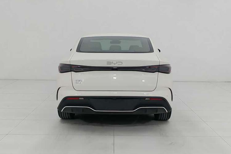 Used BYD Seal 06 New Energy 2024 DM-i 80KM Prestige Model Exterior 4