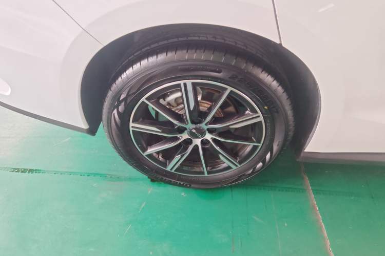 Used BYD Seal 06 New Energy 2024 DM-i 80KM Prestige Model Exterior 5