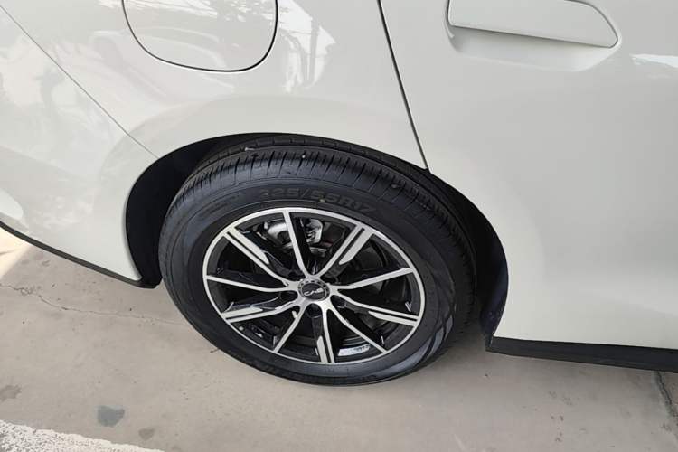 Used BYD Seal 06 New Energy 2024 DM-i 80KM Prestige Model Exterior 5