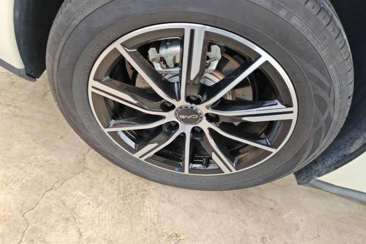 Used BYD Seal 06 New Energy 2024 DM-i 120KM Luxury Model Exterior 5