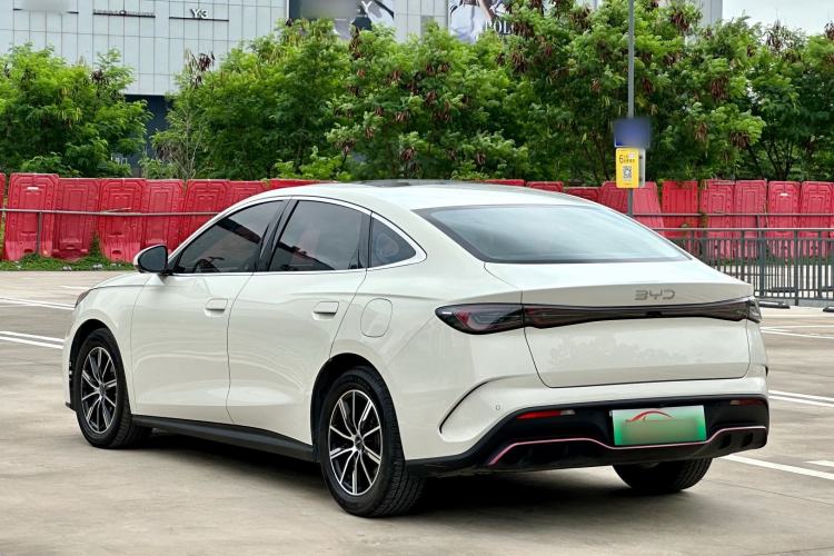 Used BYD Seal 06 New Energy 2024 DM-i 120KM Luxury Model Exterior 5