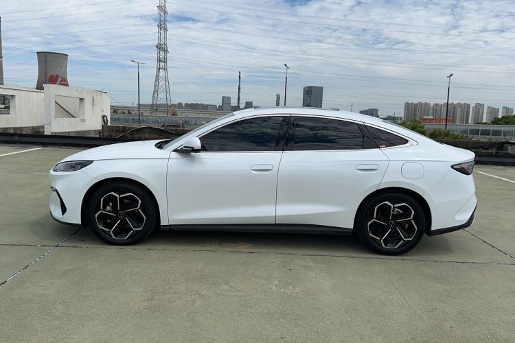 Used BYD Seal 06 New Energy 2024 DM-i 120KM Flagship Model Exterior 5