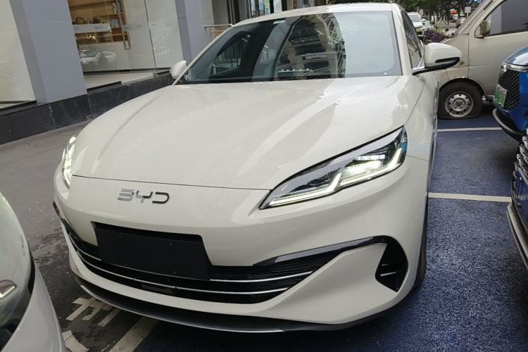 Used BYD Seal 06 New Energy 2024 DM-i 80KM Luxury Model Front