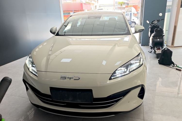 Used BYD Seal 06 New Energy 2024 DM-i 120KM Luxury Model Front