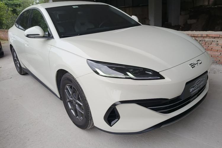 Used BYD Seal 06 New Energy 2024 DM-i 80KM Luxury Model Front Right 45 Deg
