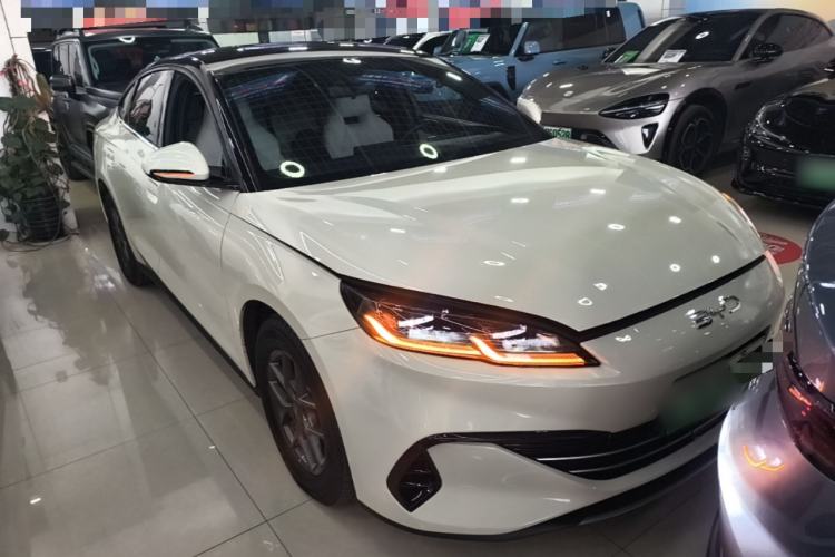 Used BYD Seal 06 New Energy 2024 DM-i 80KM Luxury Model Front Right 45 Deg
