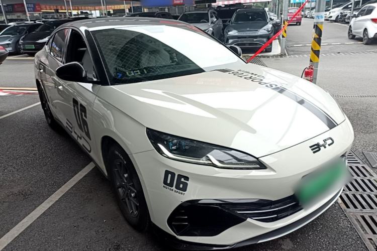 Used BYD Seal 06 New Energy 2024 DM-i 80KM Luxury Model Front Right 45 Deg