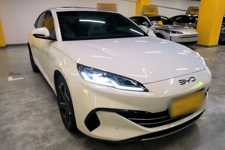 Used BYD Seal 06 New Energy 2024 DM-i 120KM Flagship Model Front Right 45 Deg