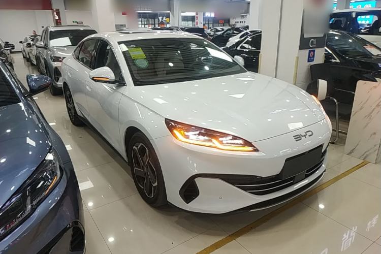 Used BYD Seal 06 New Energy 2024 DM-i 120KM Flagship Model Front Right 45 Deg