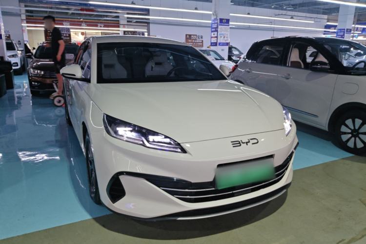 Used BYD Seal 06 New Energy 2024 DM-i 80KM Luxury Model Front Right 45 Deg