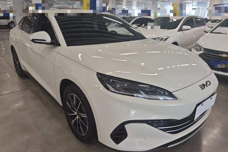 Used BYD Seal 06 New Energy 2024 DM-i 120KM Prestige Model Front Right 45 Deg