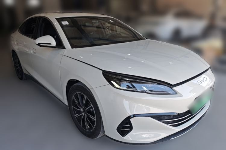 Used BYD Seal 06 New Energy 2024 DM-i 120KM Prestige Model Front Right 45 Deg