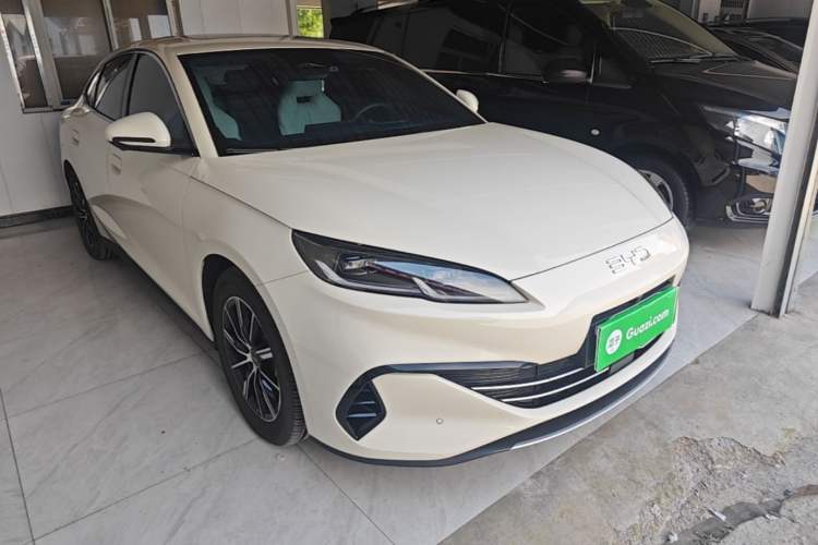 Used BYD Seal 06 New Energy 2024 DM-i 120KM Luxury Model Front Right 45 Deg
