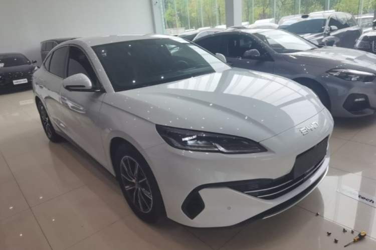 Used BYD Seal 06 New Energy 2024 DM-i 80KM Prestige Model Front Right 45 Deg