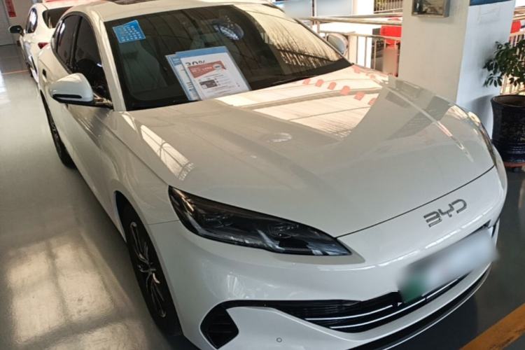 Used BYD Seal 06 New Energy 2024 DM-i 120KM Prestige Model Front Right 45 Deg