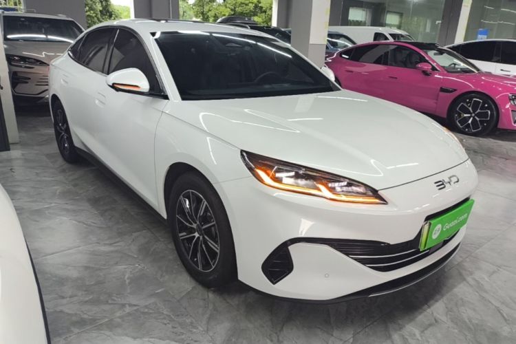 Used BYD Seal 06 New Energy 2024 DM-i 120KM Luxury Model Front Right 45 Deg
