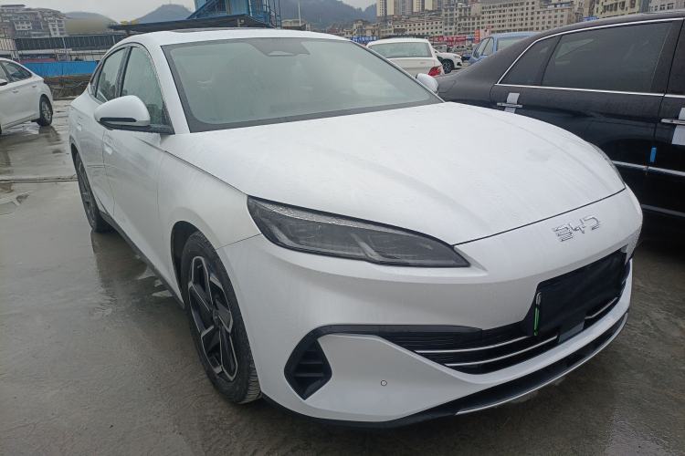 Used BYD Seal 06 New Energy 2024 DM-i 120KM Flagship Model Front Right 45 Deg