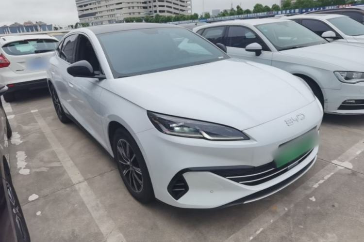 Used BYD Seal 06 New Energy 2024 DM-i 120KM Prestige Model Front Right 45 Deg