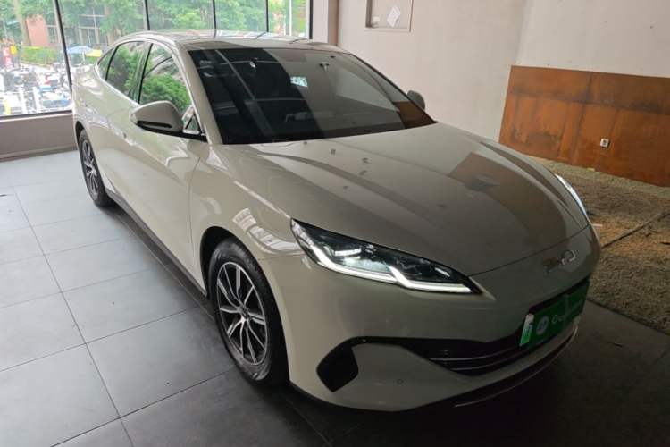 Used BYD Seal 06 New Energy 2024 DM-i 120KM Prestige Model Front Right 45 Deg