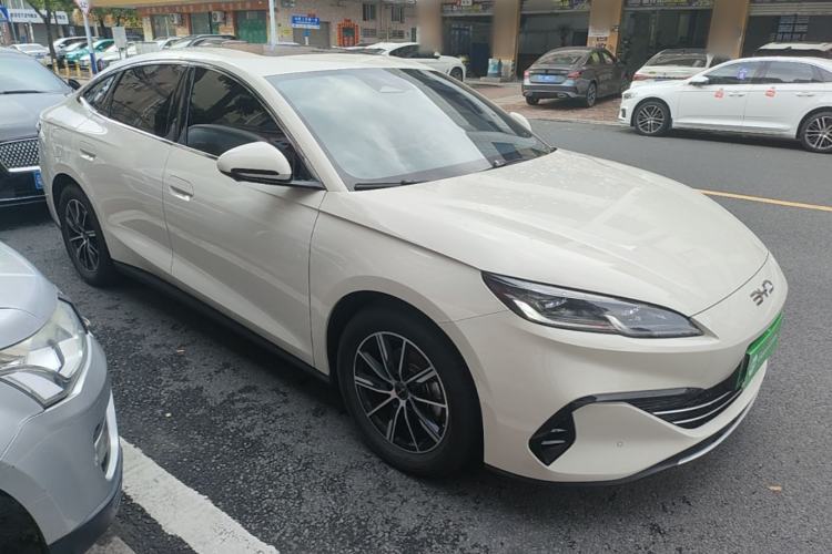 Used BYD Seal 06 New Energy 2024 DM-i 120KM Luxury Model Front Right 45 Deg