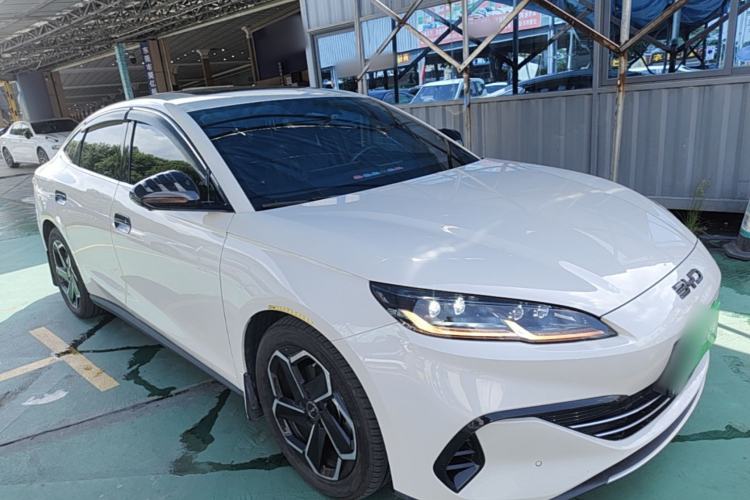 Used BYD Seal 06 New Energy 2024 DM-i 120KM Flagship Model Front Right 45 Deg