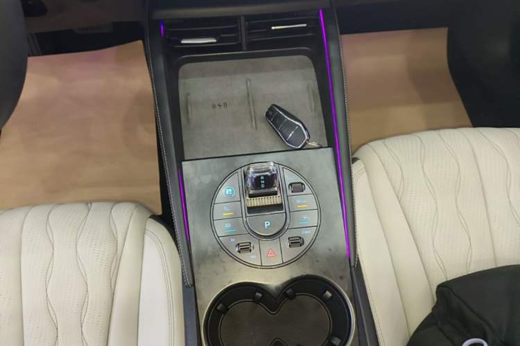 Used BYD Seal 06 New Energy 2024 DM-i 120KM Flagship Model Gear Lever