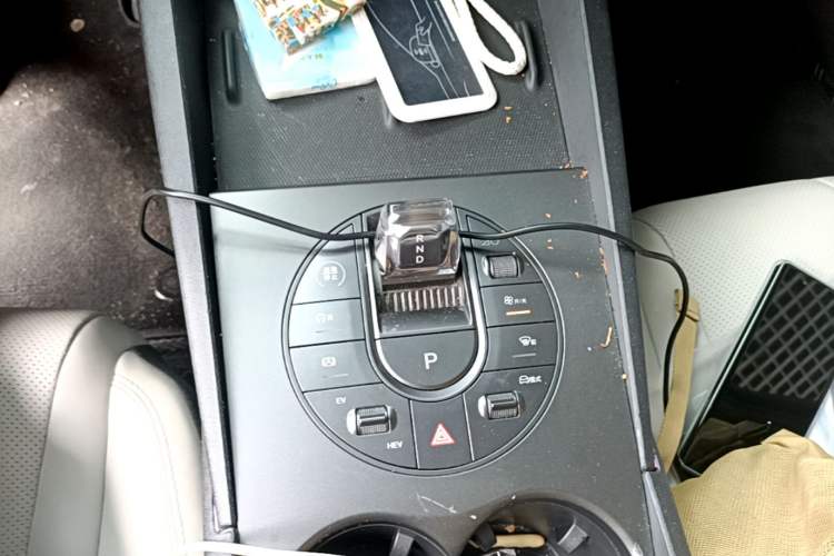 Used BYD Seal 06 New Energy 2024 DM-i 80KM Luxury Model Gear Lever
