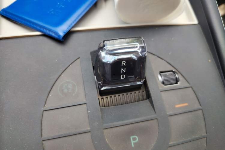 Used BYD Seal 06 New Energy 2024 DM-i 120KM Prestige Model Gear Lever