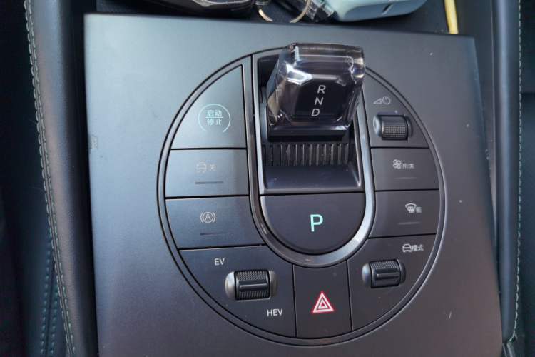 Used BYD Seal 06 New Energy 2024 DM-i 80KM Prestige Model Gear Lever