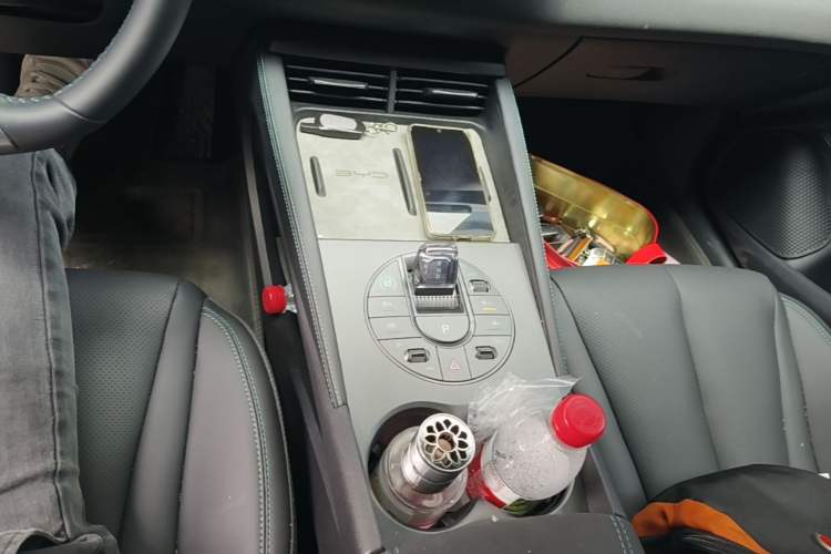 Used BYD Seal 06 New Energy 2024 DM-i 120KM Prestige Model Gear Lever