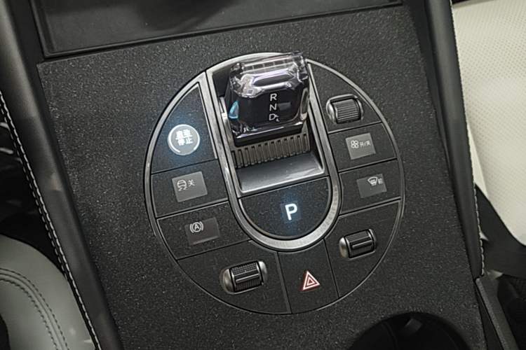 Used BYD Seal 06 New Energy 2024 DM-i 120KM Prestige Model Gear Lever