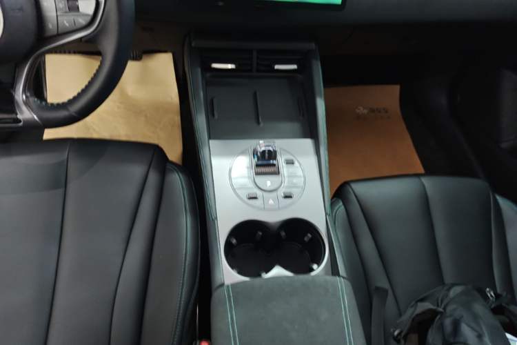 Used BYD Seal 06 New Energy 2024 DM-i 120KM Prestige Model Gear Lever