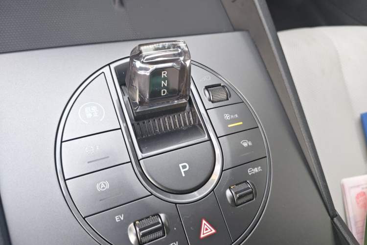 Used BYD Seal 06 New Energy 2024 DM-i 80KM Luxury Model Gear Lever