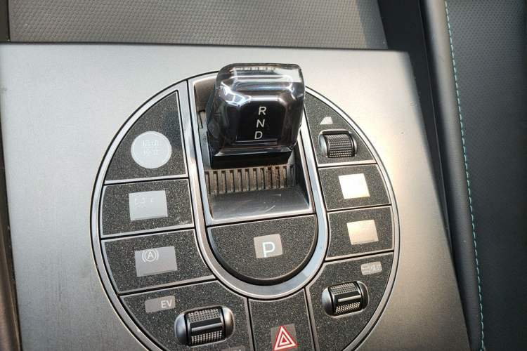 Used BYD Seal 06 New Energy 2024 DM-i 80KM Prestige Model Gear Lever
