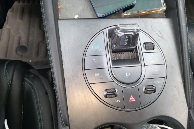 Used BYD Seal 06 New Energy 2024 DM-i 120KM Flagship Model Gear Lever