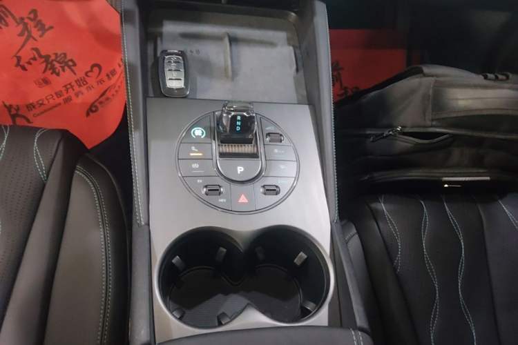 Used BYD Seal 06 New Energy 2024 DM-i 120KM Flagship Model Gear Lever