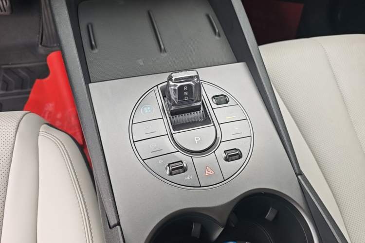 Used BYD Seal 06 New Energy 2024 DM-i 80KM Luxury Model Gear Lever