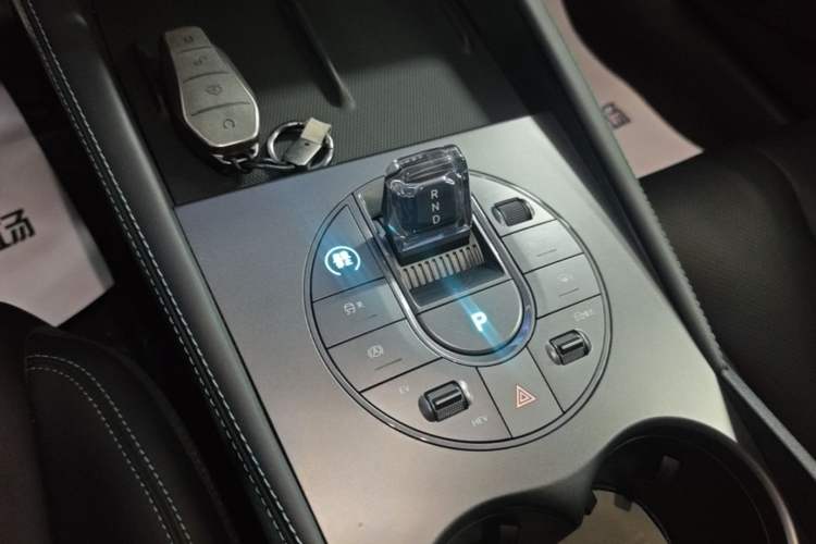 Used BYD Seal 06 New Energy 2024 DM-i 120KM Prestige Model Gear Lever