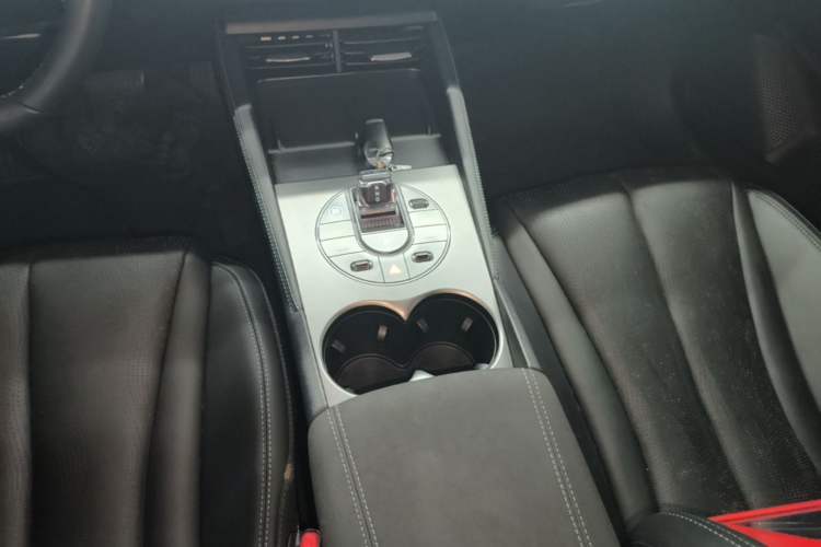 Used BYD Seal 06 New Energy 2024 DM-i 120KM Luxury Model Gear Lever