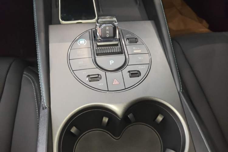 Used BYD Seal 06 New Energy 2024 DM-i 120KM Prestige Model Gear Lever