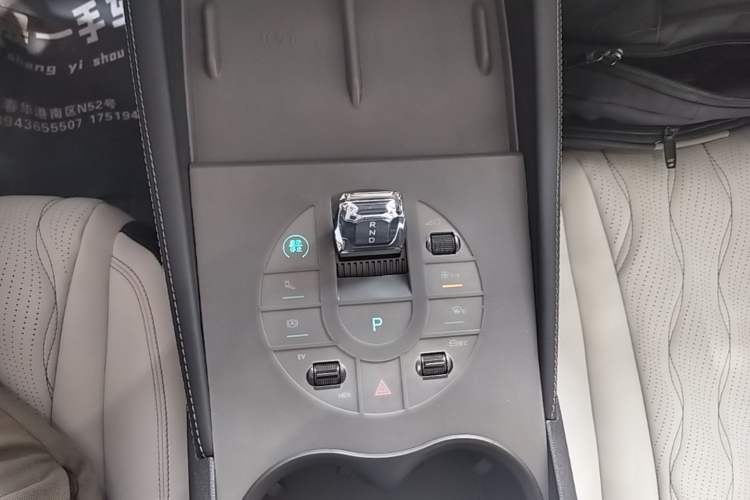 Used BYD Seal 06 New Energy 2024 DM-i 120KM Flagship Model Gear Lever