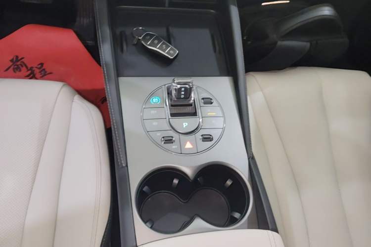 Used BYD Seal 06 New Energy 2024 DM-i 80KM Prestige Model Gear Lever