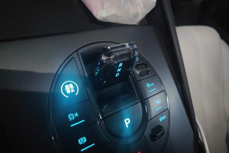Used BYD Seal 06 New Energy 2024 DM-i 120KM Prestige Model Gear Lever