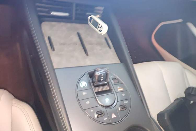 Used BYD Seal 06 New Energy 2024 DM-i 80KM Prestige Model Gear Lever