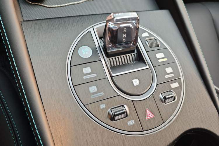 Used BYD Seal 06 New Energy 2024 DM-i 80KM Prestige Model Gear Lever