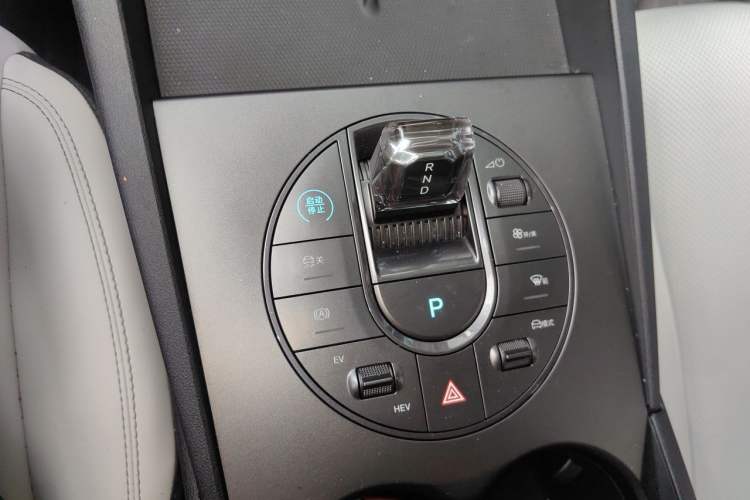 Used BYD Seal 06 New Energy 2024 DM-i 80KM Luxury Model Gear Lever