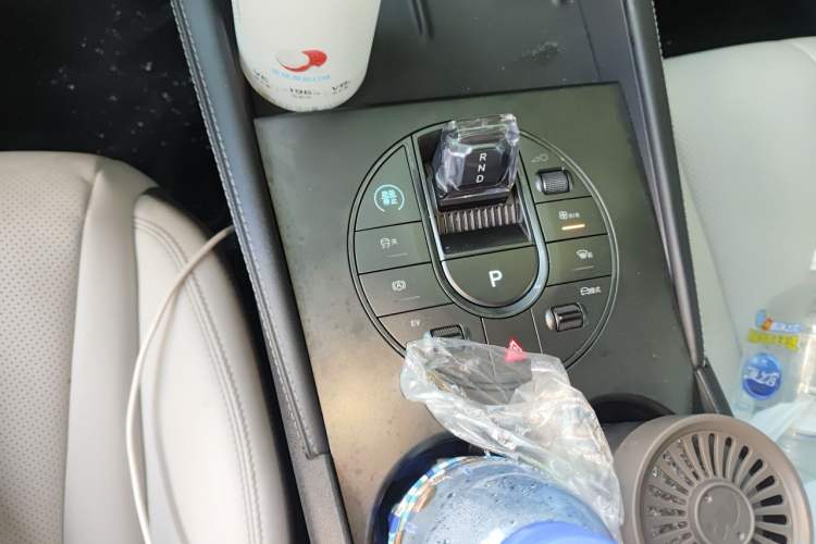 Used BYD Seal 06 New Energy 2024 DM-i 80KM Prestige Model Gear Lever