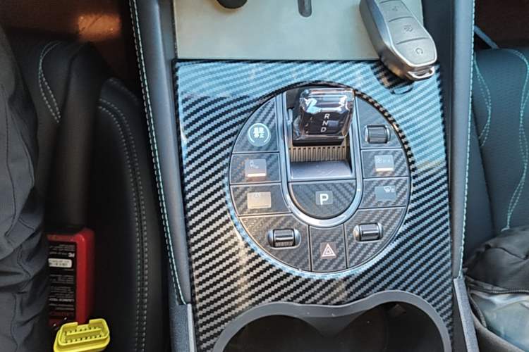 Used BYD Seal 06 New Energy 2024 DM-i 120KM Flagship Model Gear Lever
