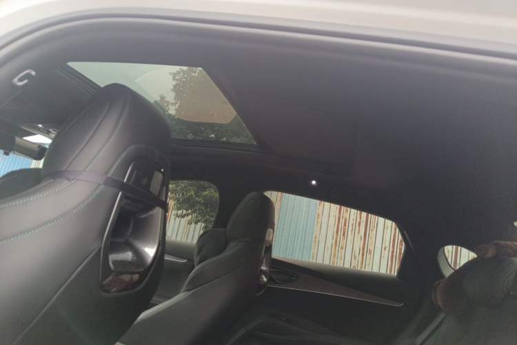 Used BYD Seal 06 New Energy 2024 DM-i 120KM Prestige Model Headliner