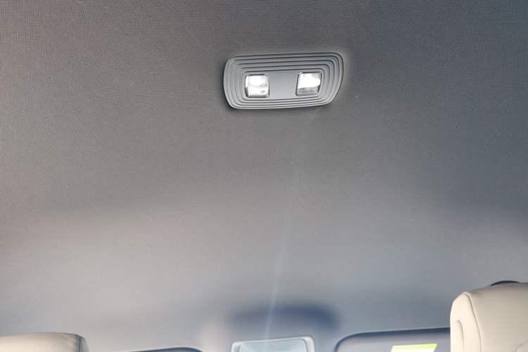 Used BYD Seal 06 New Energy 2024 DM-i 80KM Luxury Model Headliner